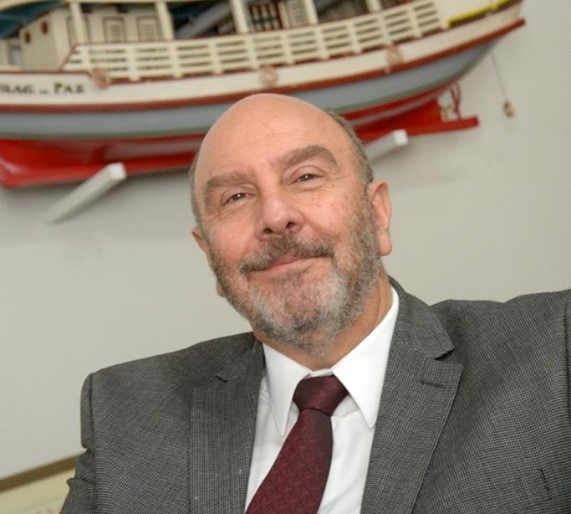 Dr. Fernando Scaff